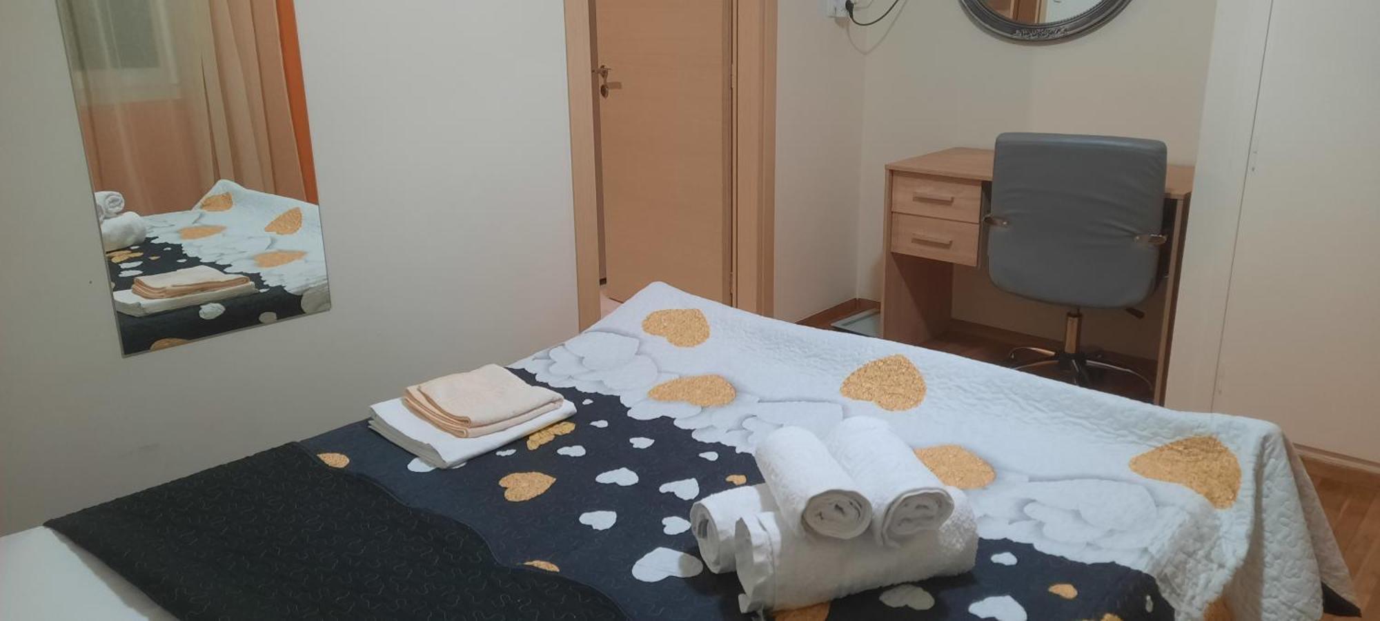 Livia'S Room To Ampelokipi Metro Airport Line Atenas Exterior foto