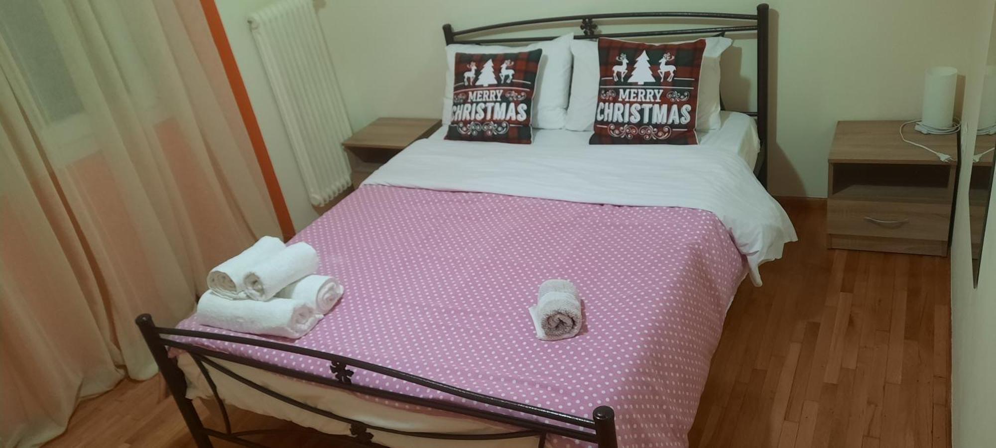 Livia'S Room To Ampelokipi Metro Airport Line Atenas Exterior foto